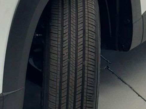 Used 2025 MAZDA CX-50 AWD 2.5 S w/ Preferred Package image 22