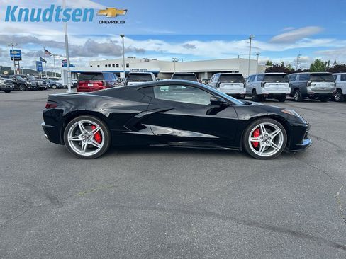Used 2023 Chevrolet Corvette Stingray Preferred Cpe w/ Battery Protection Package RWD image 8