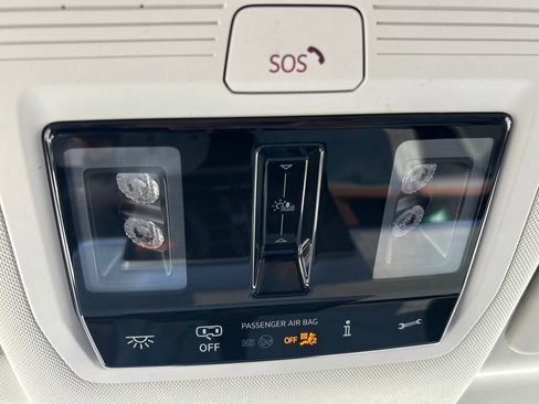 New 2025 Volkswagen ID. Buzz 1st Edition image 17