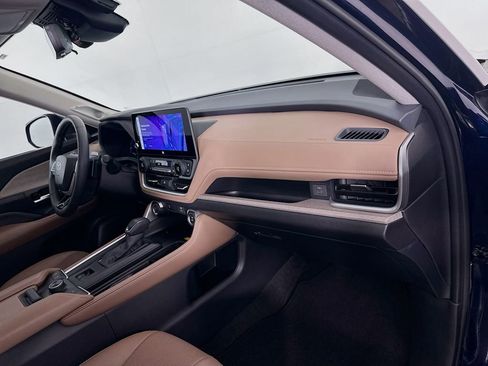 Certified 2026 Toyota Grand Highlander Platinum image 31