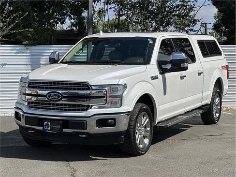 Used 2018 Ford F150 Lariat w/ Equipment Group 502A Luxury AWD/4WD image 6
