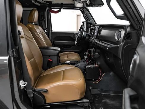 Used 2021 Jeep Wrangler Rubicon AWD/4WD image 25