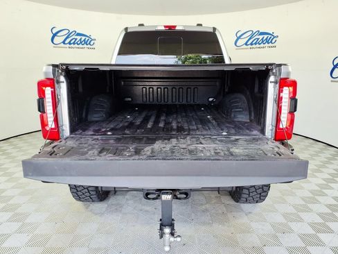Used 2024 Ford F250 Lariat w/ Sport Appearance Package AWD/4WD image 5