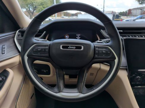 Used 2022 Jeep Grand Cherokee L Limited image 18