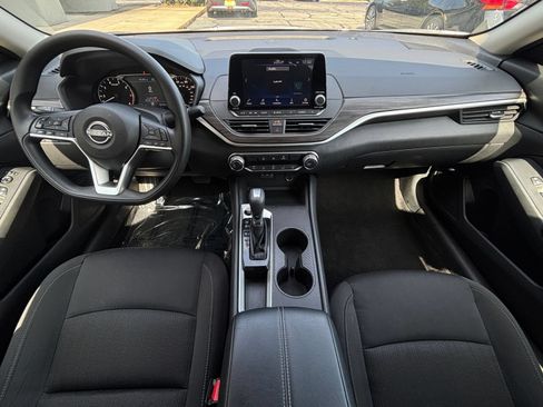 Used 2026 Nissan Altima 2.5 SV FWD image 31