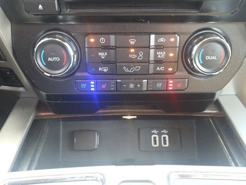 Used 2016 Ford F150 Lariat RWD image 28