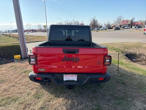 New 2026 Jeep Gladiator Willys image 5