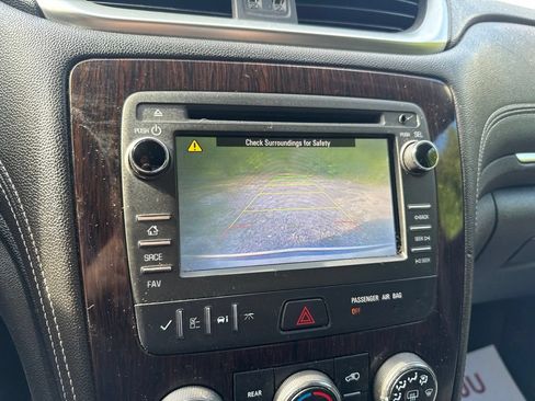 Used 2017 Chevrolet Traverse LT AWD/4WD image 25