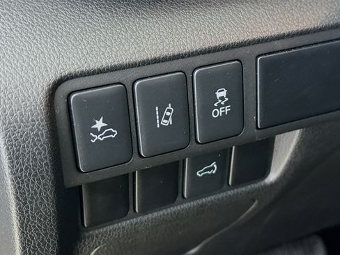 Used 2025 Mitsubishi Eclipse Cross SE image 9