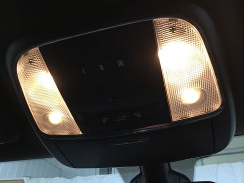 Used 2018 Dodge Durango GT image 38