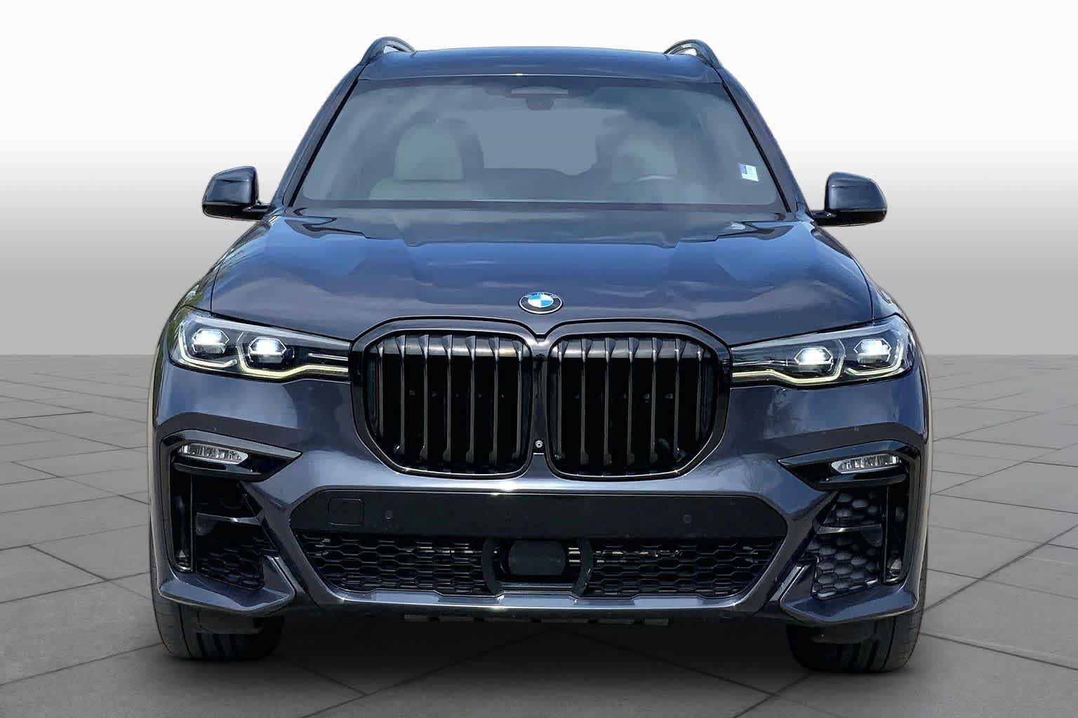 Used 2020 BMW X7 xDrive40i w/ M Sport Package AWD/4WD image 3