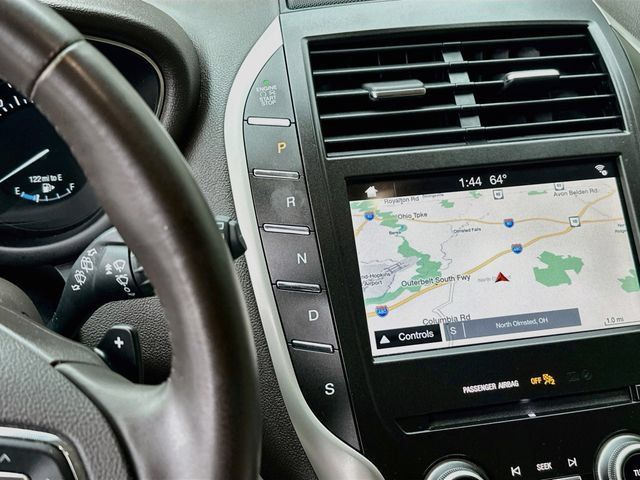 Used 2019 Lincoln MKC Select w/ Select Plus Package FWD image 18