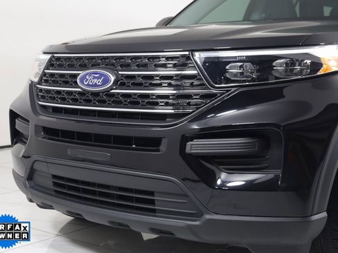 Used 2022 Ford Explorer XLT image 60