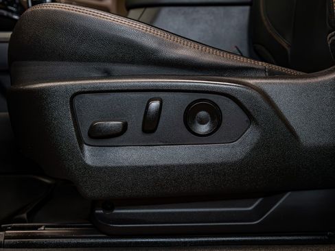 Used 2022 GMC Sierra 1500 AT4 image 22