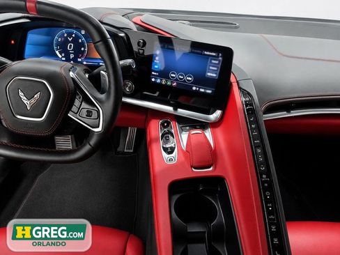 Used 2022 Chevrolet Corvette Stingray Premium Cpe w/ Z51 Performance Package RWD image 11