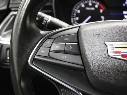 Certified 2023 Cadillac XT5 Luxury image 10