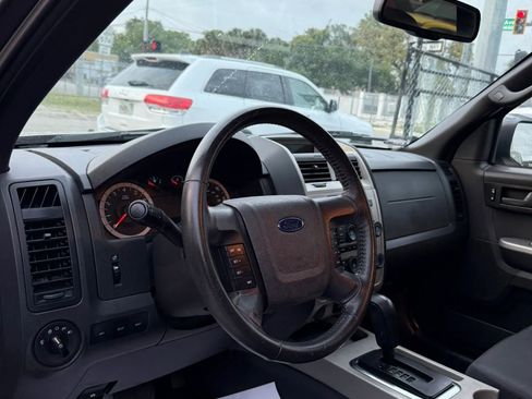 Used 2011 Ford Escape XLT w/ Class II Trailer Tow Pkg image 12