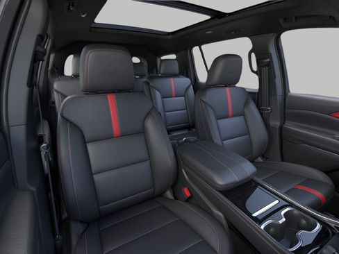 New 2026 Chevrolet Traverse RS w/ LPO, Floor Liner Package image 16