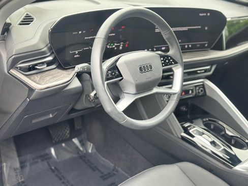 Used 2025 Audi Q5 Premium w/ Convenience Package AWD/4WD image 12