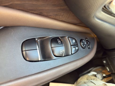 Used 2019 Nissan Murano Platinum AWD/4WD image 15