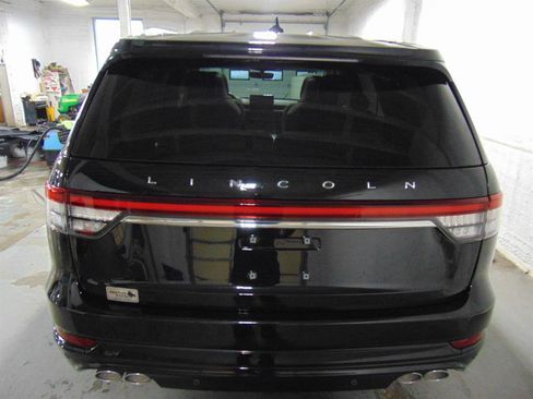 Used 2023 Lincoln Aviator Grand Touring w/ Equipment Group 301A image 5