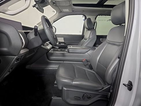 Certified 2025 Ford Expedition Active RWD image 14