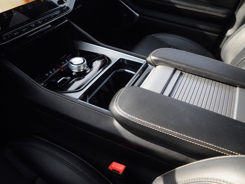 Used 2023 Jeep Wagoneer Series II image 12