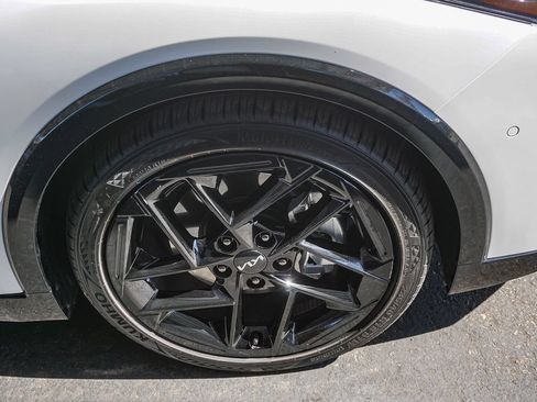 Certified 2025 Kia K4 GT-Line Turbo FWD image 10