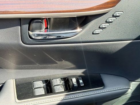Used 2016 Lexus ES 350 w/ Luxury Package w/Wood Trim FWD image 14
