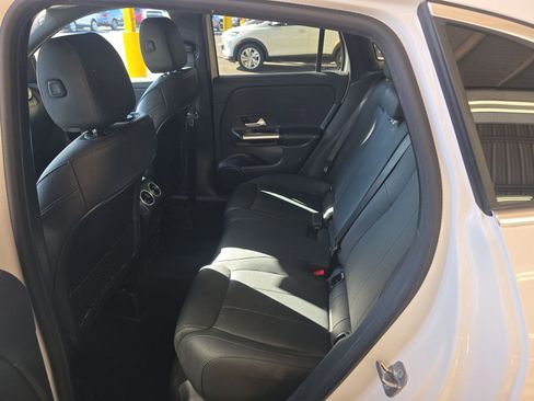 Used 2025 Mercedes-Benz GLA 250 image 15