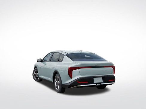 New 2026 Kia K4 FWD image 4