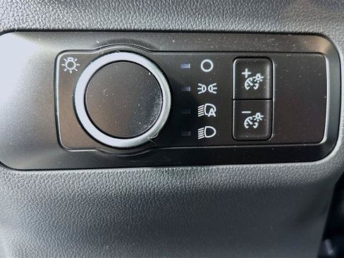 Certified 2025 Ford Escape ST-Line FWD image 10
