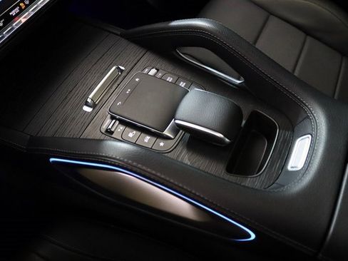 Used 2024 Mercedes-Benz GLE 450 4MATIC w/ AMG Line Exterior image 30