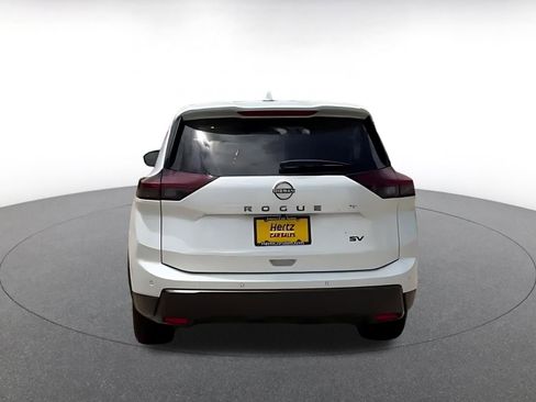 Used 2024 Nissan Rogue SV FWD image 12