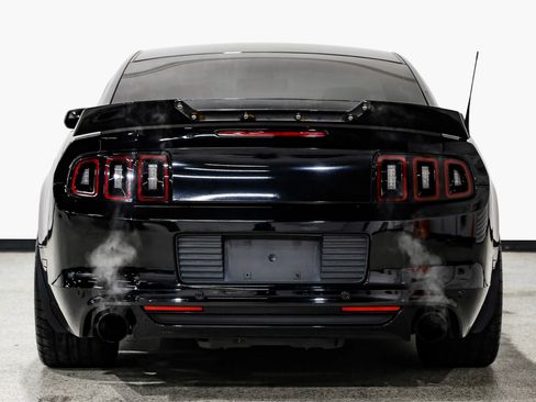 Used 2013 Ford Mustang GT Premium w/ Security Pkg image 7