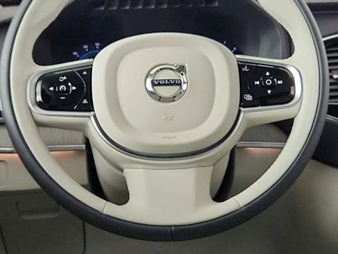 Used 2025 Volvo XC90 B6 Ultra w/ Protection Package Premier AWD/4WD image 24