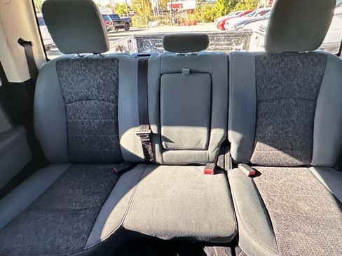 Used 2017 RAM 1500 Big Horn AWD/4WD image 9