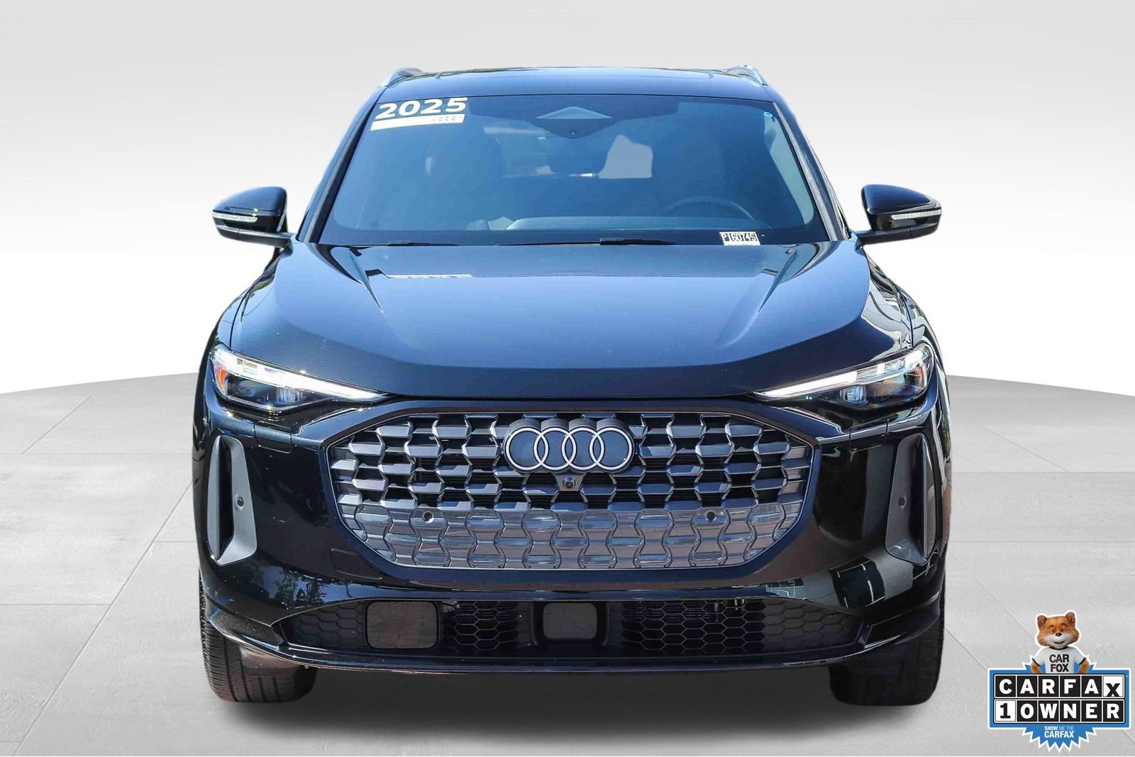 Certified 2025 Audi Q5 Premium Plus w/ Premium Plus AWD/4WD image 2
