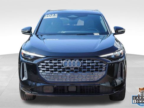 Certified 2025 Audi Q5 Premium w/ Premium Plus AWD/4WD image 2