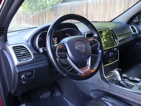 Used 2021 Jeep Grand Cherokee Limited AWD/4WD image 15