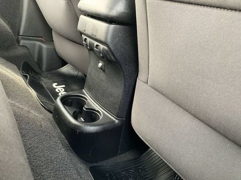 Used 2013 Jeep Wrangler Sport AWD/4WD image 36