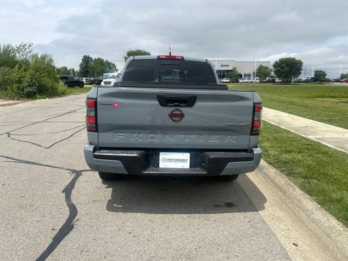 Used 2023 Nissan Frontier PRO-4X AWD/4WD image 4