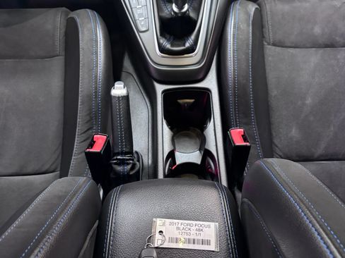 Used 2017 Ford Focus RS AWD/4WD image 17