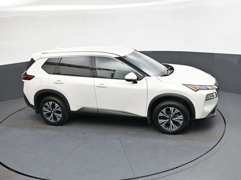 Used 2021 Nissan Rogue SV image 25