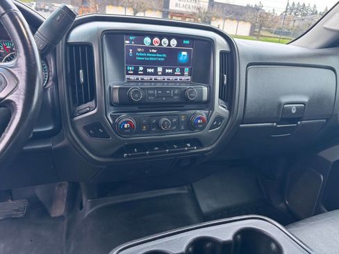 Used 2018 Chevrolet Silverado 3500 LTZ image 9