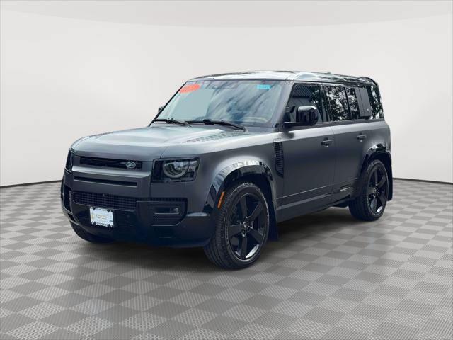 Used 2023 Land Rover Defender 110 V8 AWD/4WD image 3