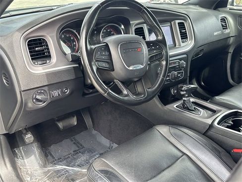 Certified 2022 Dodge Charger SXT w/ Leather Interior Group image 17