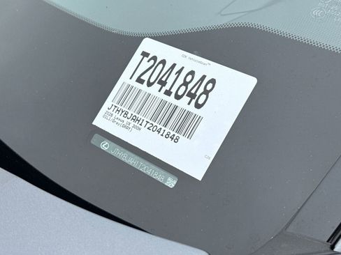 New 2026 Lexus UX 300h FWD image 17