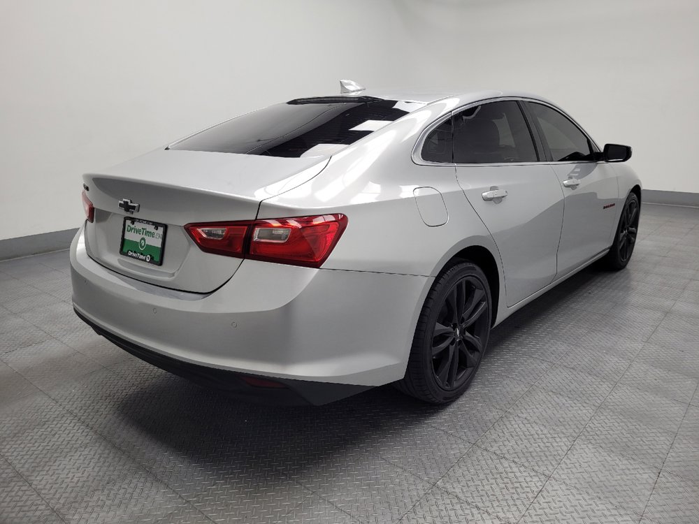 Used 2018 Chevrolet Malibu LT w/ Driver Confidence Package FWD image 9