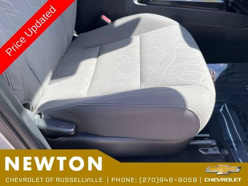 Used 2018 Toyota Tacoma TRD Off-Road w/ Technology Package RWD image 23